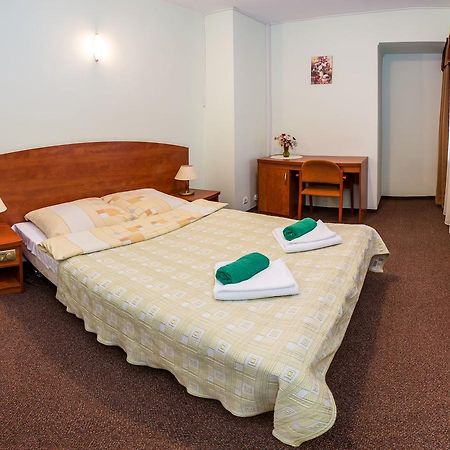 Gwarek Hotel Kudowa Zdroj Luaran gambar