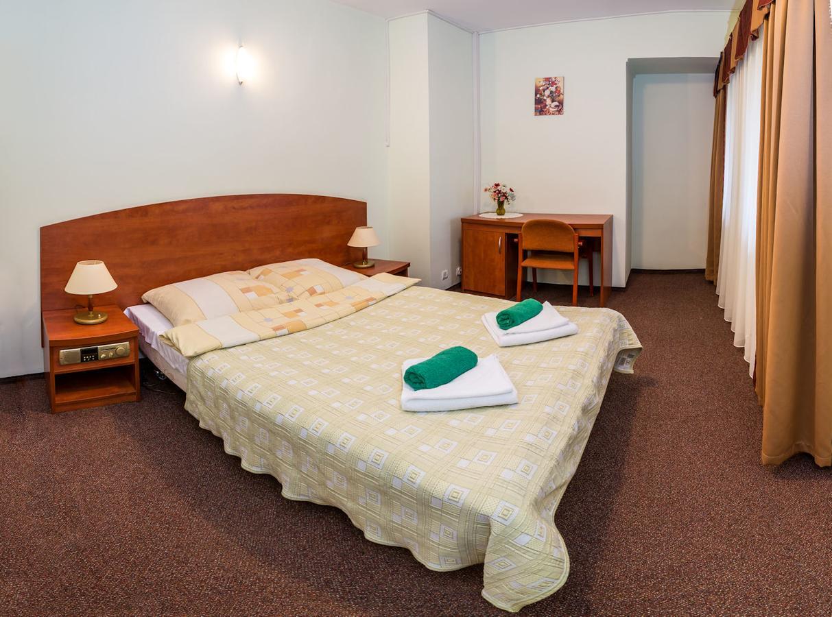 Gwarek Hotel Kudowa Zdroj Luaran gambar