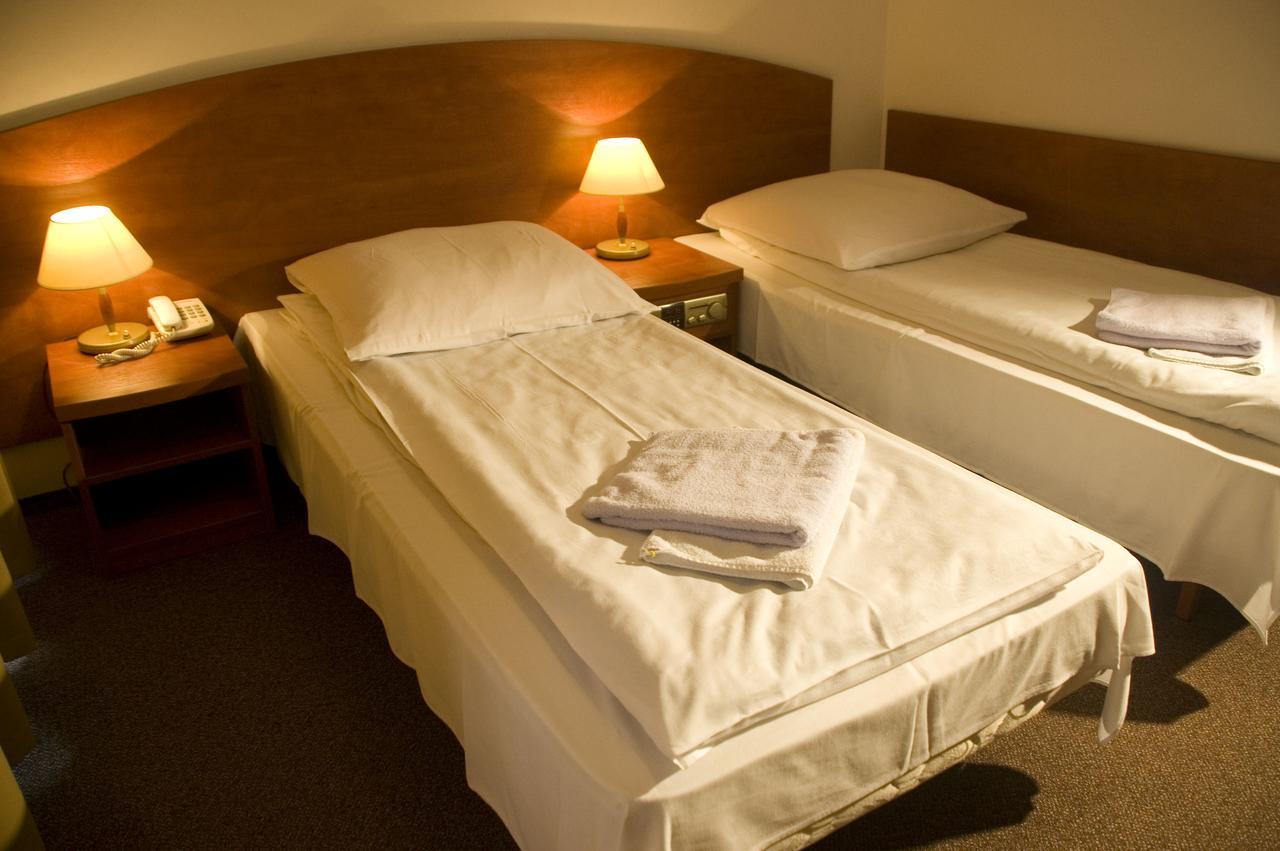 Gwarek Hotel Kudowa Zdroj Luaran gambar
